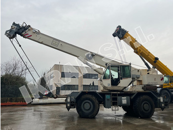 Короткобазный кран TEREX