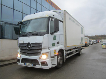 Грузовик с закрытым кузовом MERCEDES-BENZ Actros