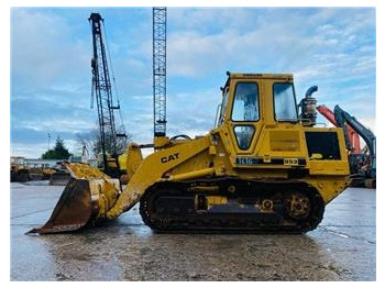 Гусеничный погрузчик CATERPILLAR 953