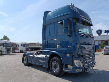 Тягач DAF XF 530