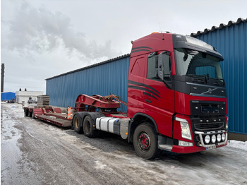 Грузовик VOLVO FH