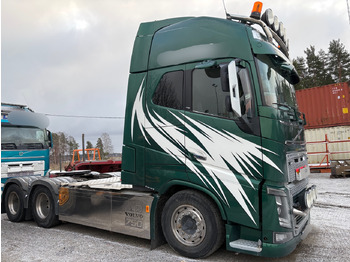 Грузовик VOLVO FH16