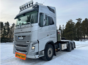 Грузовик VOLVO FH16 750