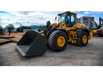 Колёсный погрузчик VOLVO L110H