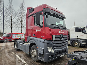 Тягач Mercedes-Benz Actros 1842: фото 2