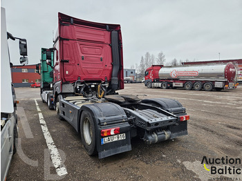 Тягач Mercedes-Benz Actros 1842: фото 4