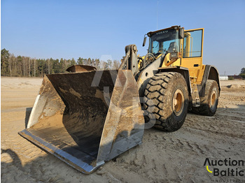 Колёсный погрузчик VOLVO L150E