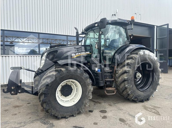 Трактор NEW HOLLAND T7.235