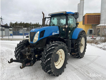 Трактор NEW HOLLAND T7000