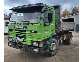 Самосвал SCANIA 82