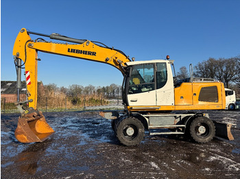 Колёсный экскаватор LIEBHERR