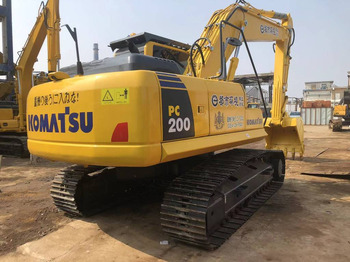 Гусеничный экскаватор Komatsu PC 220-8: фото 2