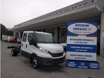 Коммерческий автомобиль IVECO Daily 35c18