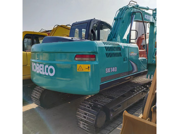 Гусеничный экскаватор KOBELCO