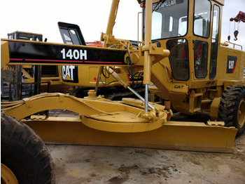 Грейдер CATERPILLAR 140H