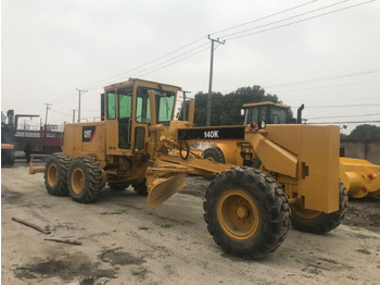 Грейдер CATERPILLAR 140K