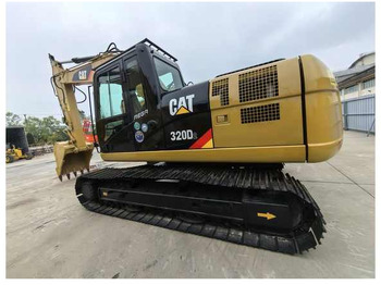 Гусеничный экскаватор CATERPILLAR 320D2