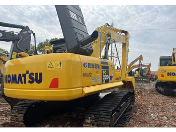 Гусеничный экскаватор KOMATSU PC220-8