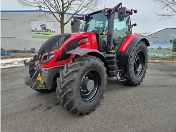 Новый Трактор Valtra T 235 V 2A1 VERSU - demo machine!: фото 3