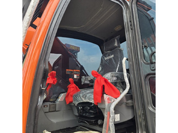 Гусеничный экскаватор DOOSAN DX225LC