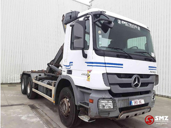 Грузовик-контейнеровоз/ Сменный кузов MERCEDES-BENZ Actros 2636