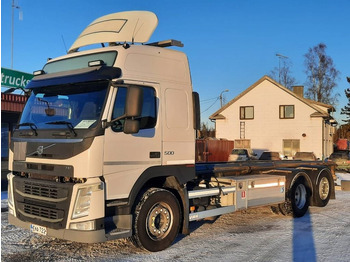 Грузовик-контейнеровоз/ Сменный кузов VOLVO FM13