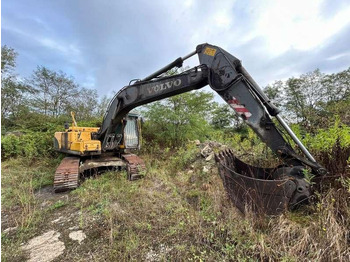 Гусеничный экскаватор VOLVO EC210BLC