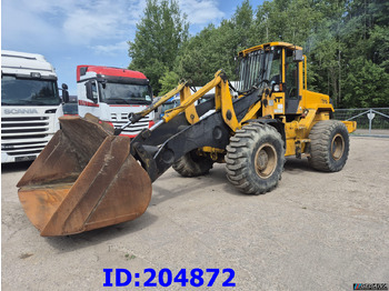 Колёсный погрузчик JCB 436