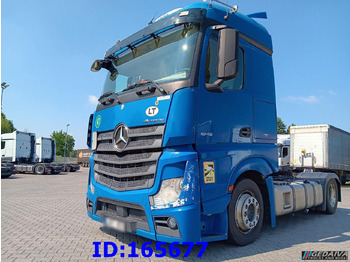 Тягач MERCEDES-BENZ Actros 1845