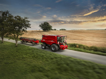 Зерноуборочный комбайн CASE IH Axial-Flow