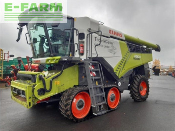 Зерноуборочный комбайн CLAAS Lexion