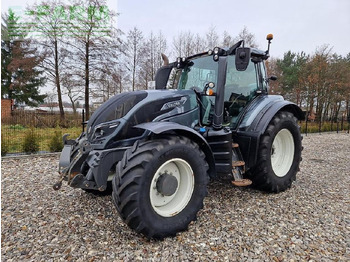 Трактор VALTRA T154