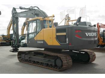 Гусеничный экскаватор VOLVO EC220E