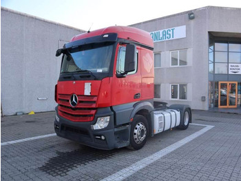 Тягач MERCEDES-BENZ Actros 1843