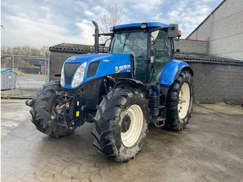 Трактор NEW HOLLAND T7.250