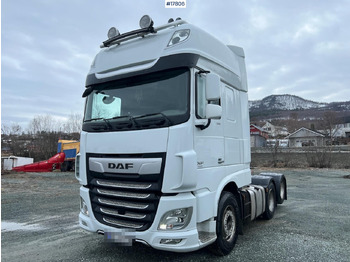 Тягач DAF XF 530