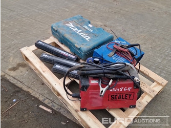 Строительное оборудование Sealey 230Volt Welder, Draper 230Volt Battery Charger/Starter, Makita TW1000 110Volt Impact Wrench, Sealey Micrometer Torqe Wrench (3 of): фото 5