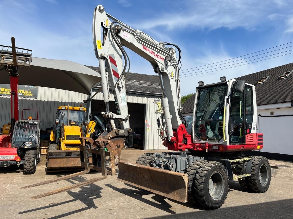 Колёсный экскаватор Takeuchi TB 295 W: фото 6