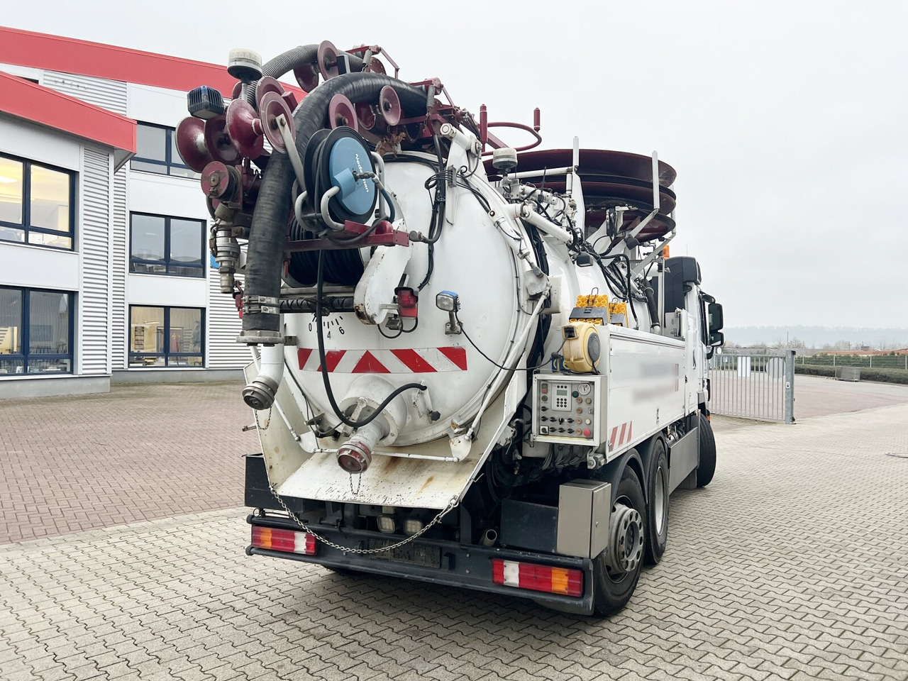 Грузовик Mercedes-Benz Actros 2541 L 6x2 Actros 2541 L 6x2, Wiedemann&Reichhardt  Saug-/Spülwagen ca. 11m³, Lenkachse, Funk: фото 10