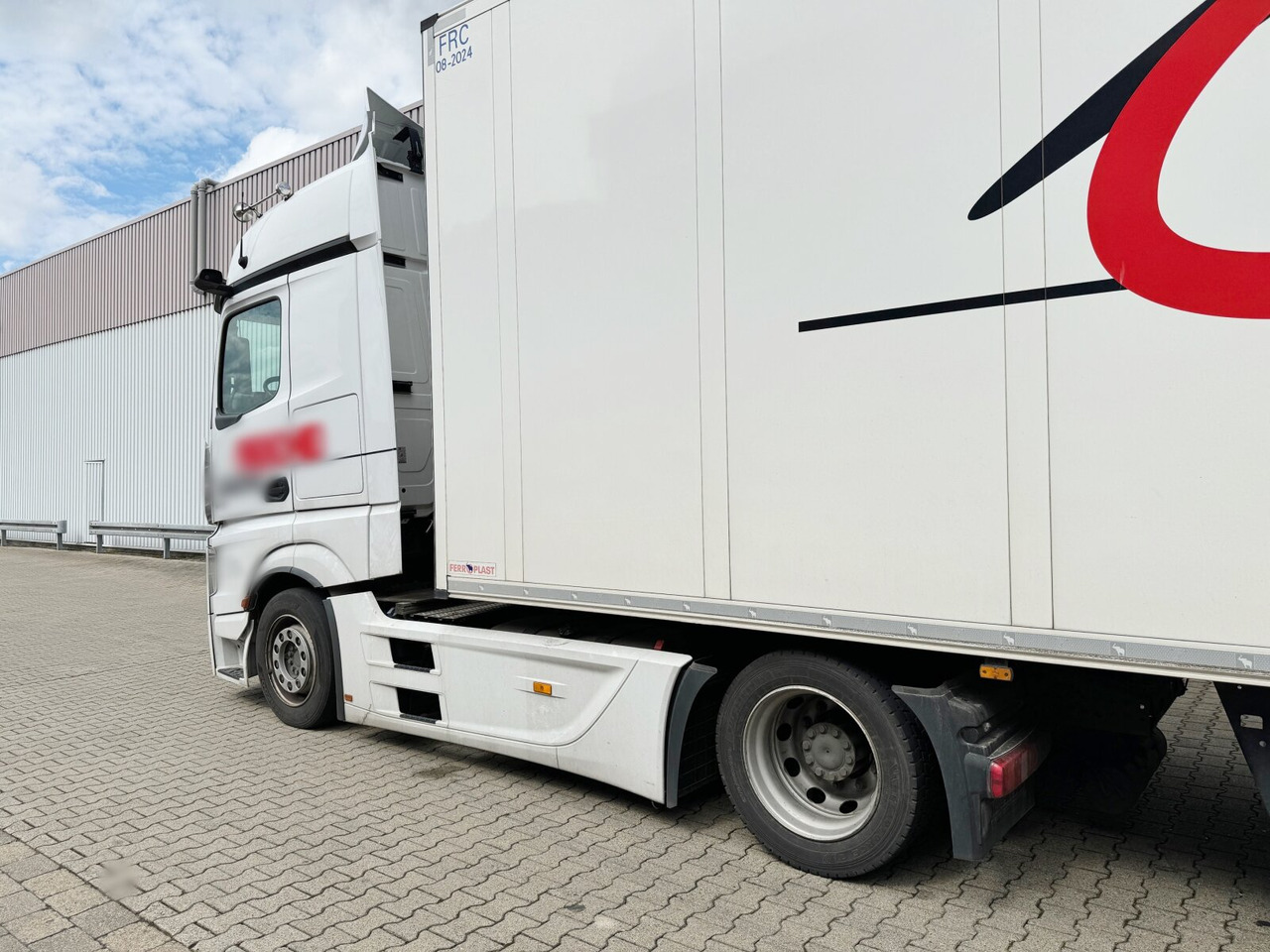 Тягач Mercedes-Benz Actros 1848 LS 4x2 Actros 1848 LS 4x2, Vollumer, Retarder: фото 11 Тягач Mercedes-Benz Actros 1848 LS 4x2 Actros 1848 LS 4x2, Vollumer, Retarder: фото 11