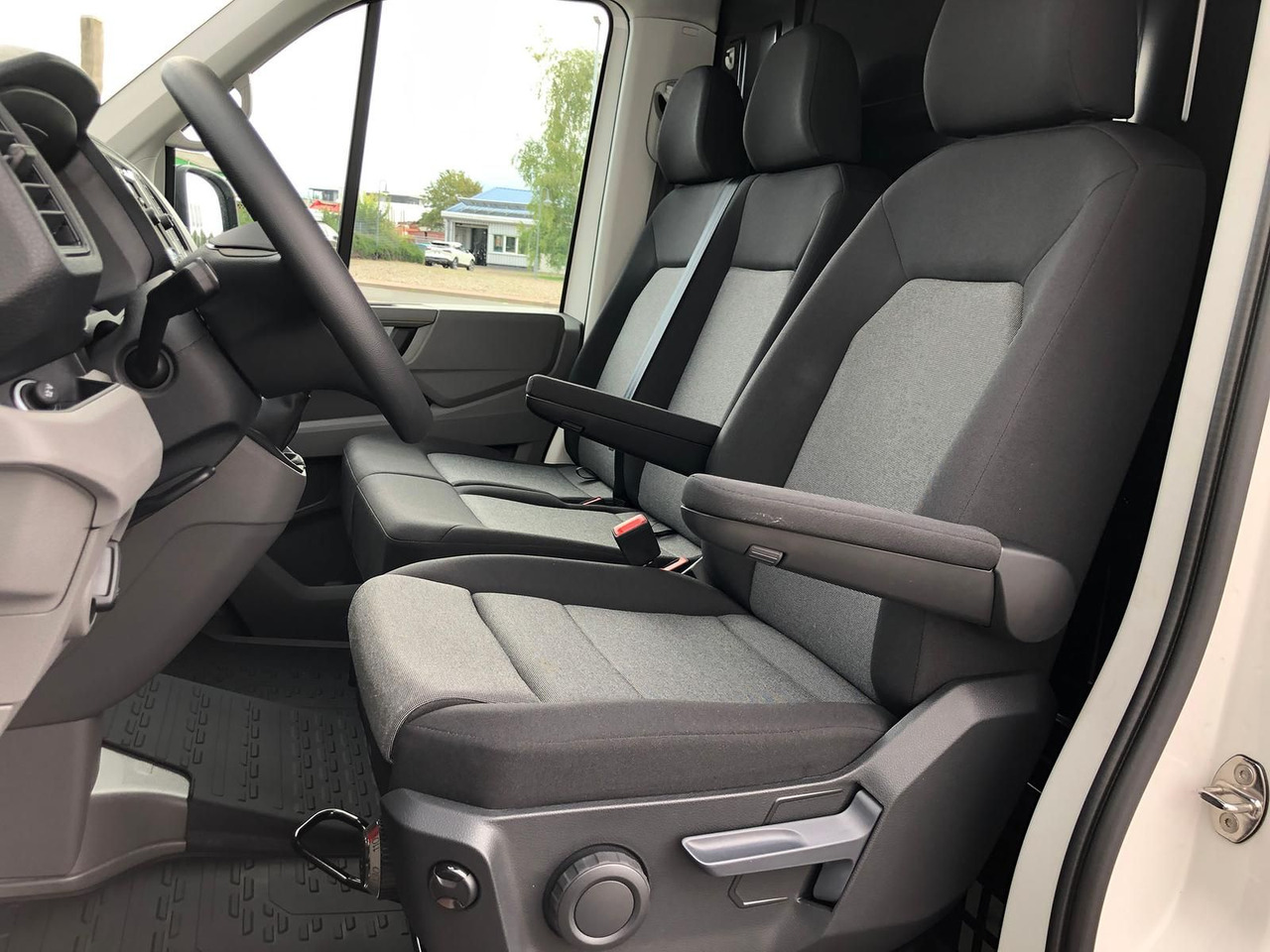 Новый Цельнометаллический фургон Volkswagen Crafter Kasten 35 L3H2 4MOTION LED PDC: фото 15