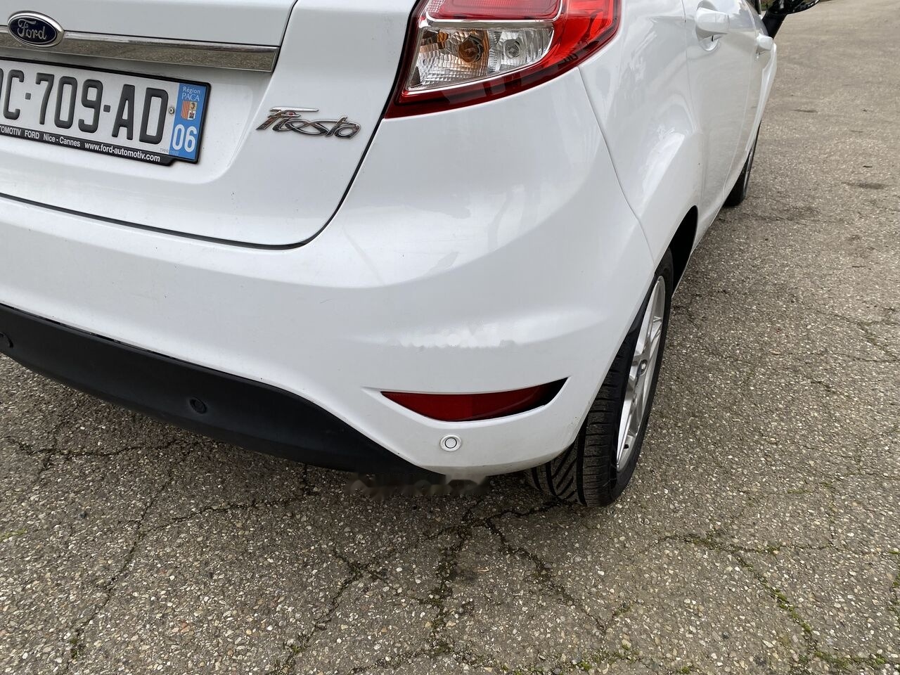 Легковой автомобиль Ford FIESTA TITANIUM 1.0i EcoBoost: фото 30