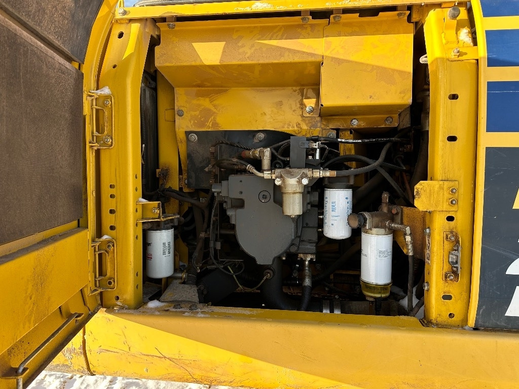 Гусеничный экскаватор Komatsu PC 210 LC-11: фото 12