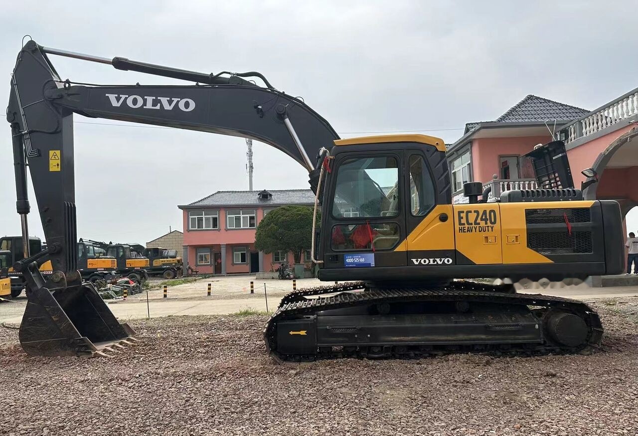 Гусеничный экскаватор Volvo EC240: фото 7