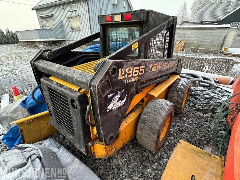 New Holland LX865 TURBO - Kompaktlaster в лизинг New Holland LX865 TURBO - Kompaktlaster: фото 6