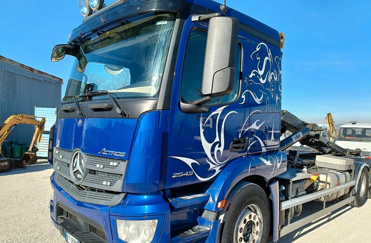 Крюковой мультилифт Motrice Mercedes Actros 2543 Scarrabile E6: фото 9