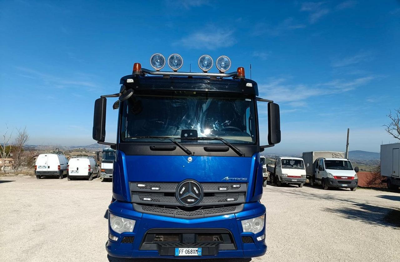 Крюковой мультилифт Motrice Mercedes Actros 2543 Scarrabile E6: фото 8