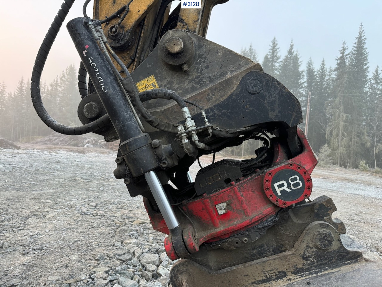 Экскаватор 2018 Cat 323-07 with rototilt, grading bucket, and digging bucket: фото 44