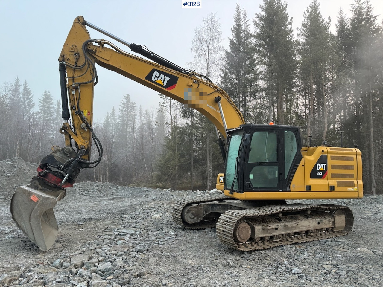 Экскаватор 2018 Cat 323-07 with rototilt, grading bucket, and digging bucket: фото 8