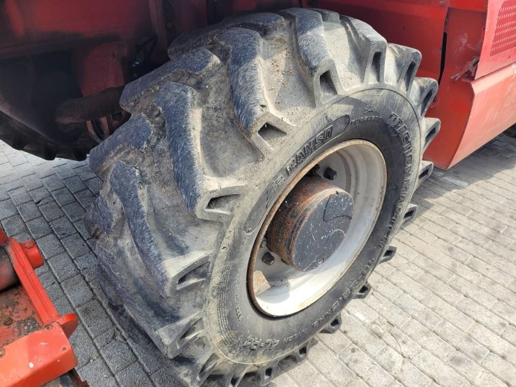 Телескопический погрузчик Manitou MRT 2540 Privilege - 25 m basket forks telehandler: фото 13